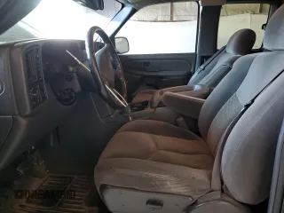 2005 Chevrolet Silverado 1500 Z71 z VIN 1GCEK19B75Z241454, wystawiony jako Copart lot #52154325 z przebiegiem 203 436 mil mil oraz Szkoda całkowita • Salvage title. Historia ofert i sprzedaży dostępna na DreamBid. Obrazek 7.
