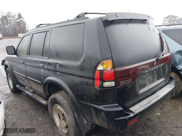 2000 Mitsubishi Montero Sport LS with VIN JA4LS31H6YP004497, listed as a IAAI auction lot 41403319 with 259,107 mi miles. Bid and sale history available at carsss.com. Image 3.