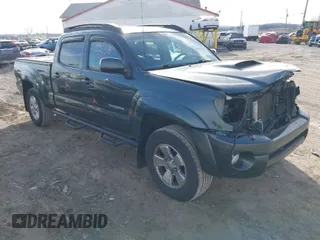 2010 Toyota Tacoma with VIN 5TEMU4FN2AZ702015, listed as a IAAI auction lot 41663558 with 159,758 mi miles. Bid and sale history available at carsss.com. Image 1.