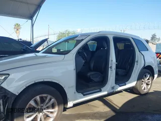 2019 Audi Q7 Premium z VIN WA1AAAF70KD037387, wystawiony jako IAAI lot #41966996 z przebiegiem 93 245 mil mil oraz . Historia ofert i sprzedaży dostępna na DreamBid. Obrazek 15.