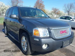 2007 GMC Envoy Denali with VIN 1GKET63M672231311, listed as a IAAI auction lot 41992787 with 212,145 mi miles. Bid and sale history available at carsss.com. Image 1.