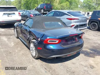 2018 FIAT 124 Spider Classica z VIN JC1NFAEK1J0136558, wystawiony jako IAAI lot #42065716 z przebiegiem 67 000 mil mil oraz . Historia ofert i sprzedaży dostępna na DreamBid. Obrazek 3.