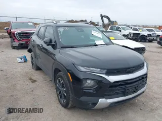 2023 Chevrolet TrailBlazer LT with VIN KL79MPSL4PB101775, listed as a IAAI auction lot 41642031 with 32,490 mi miles. Bid and sale history available at carsss.com. Image 1.