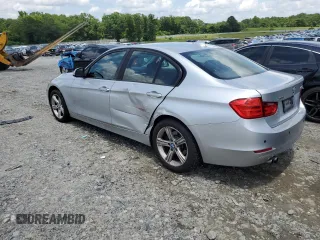 2013 BMW 3 Series 328i xDrive z VIN WBA3B3G5XDNR79509, wystawiony jako Copart lot #60312815 z przebiegiem 117 331 mil mil oraz Szkoda całkowita • Salvage title. Historia ofert i sprzedaży dostępna na DreamBid. Obrazek 2.