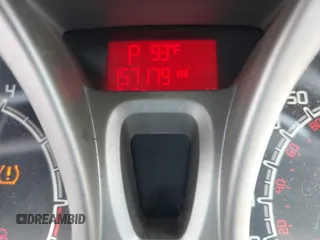 2013 Ford Fiesta SE z VIN 3FADP4BJ8DM175759, wystawiony jako IAAI lot #42326809 z przebiegiem 157 179 mil mil oraz . Historia ofert i sprzedaży dostępna na DreamBid. Obrazek 7.