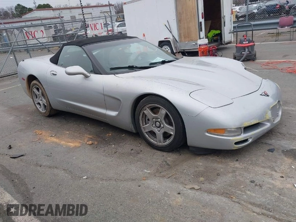 1998 Chevrolet Corvette with VIN 1G1YY32G2W5121494, listed as a IAAI auction lot 41605619 with 1 mi miles. Bid and sale history available at carsss.com. Image 1.