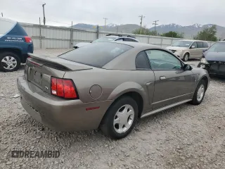 2001 Ford Mustang Standard with VIN 1FAFP40421F193076, listed as a Copart auction lot 57353585 with Not provided miles and Clean title. Bid and sale history available at DreamBid. Image 3.