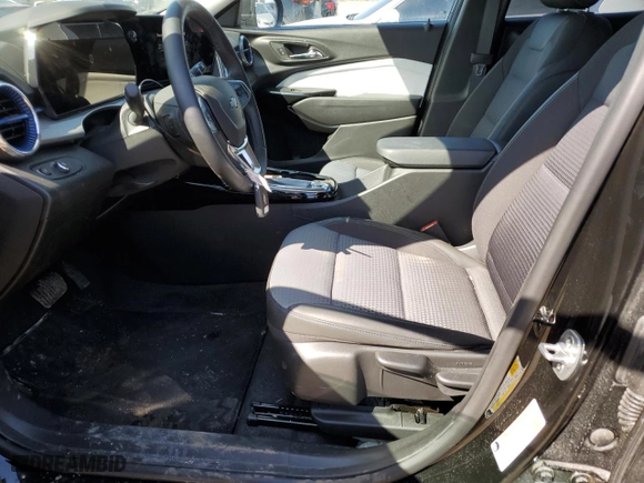 2025 Chevrolet Trax LT with VIN KL77LHEP1SC013378, listed as a Copart auction lot 48364915 with 5,076 mi miles and Clean Title. Bid and sale history available at carsss.com. Image 7.