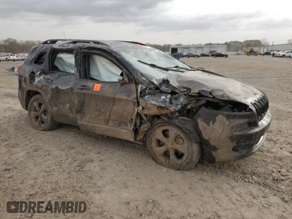 2016 Jeep Cherokee Altitude with VIN 1C4PJMCS7GW148072, listed as a Copart auction lot 49577215 with 146,761 mi miles and Salvage title. Bid and sale history available at DreamBid. Image 4.