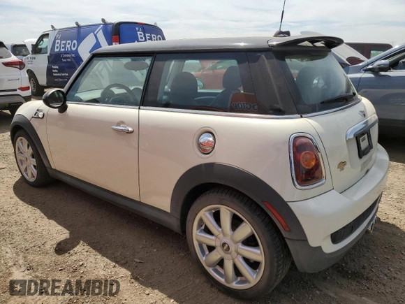 2007 MINI Hardtop S with VIN WMWMF73567TV31953, listed as a Copart auction lot 56395375 with 80,709 mi miles and Clean Title. Bid and sale history available at DreamBid. Image 2.