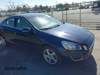 2013 Volvo S60 T5 with VIN YV1612FH0D2234126, listed as a IAAI auction lot 41822163 with 160,503 mi miles. Bid and sale history available at carsss.com. Image 1.