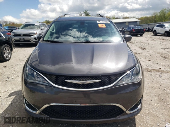 2018 Chrysler Pacifica Touring L with VIN 2C4RC1BG6JR124425, listed as a Copart auction lot 56132055 with 89,575 mi miles and Salvage Title. Bid and sale history available at DreamBid. Image 5.