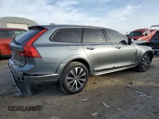 2020 Volvo V90 z VIN YV4A22NL1L1102688, wystawiony jako Copart lot #85409584 z przebiegiem 106 207 mil mil oraz Szkoda całkowita • Salvage title. Historia ofert i sprzedaży dostępna na DreamBid. Obrazek 3.