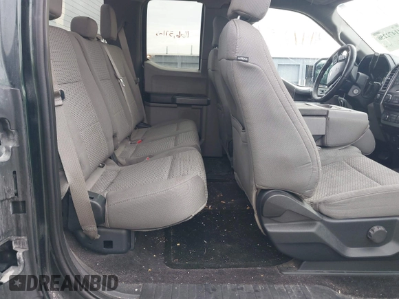 2016 Ford F-150 XLT with VIN 1FTEX1EP8GKF62918, listed as a IAAI auction lot 41472256 with 166,371 mi miles. Bid and sale history available at carsss.com. Image 8.