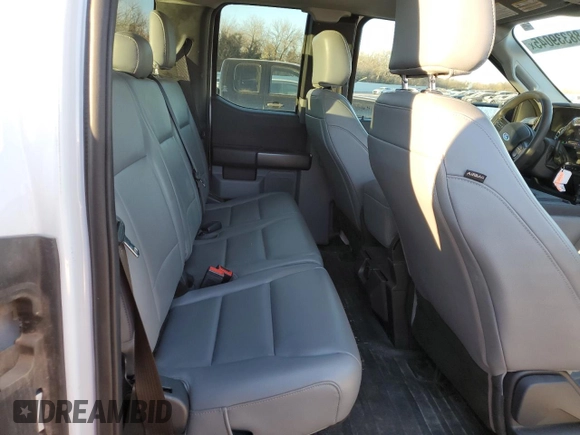 2021 Ford F-150 XL z VIN 1FTEX1CB6MKE39878, wystawiony jako Copart lot #88339045 z przebiegiem 59 423 mil mil oraz Szkoda całkowita • Salvage title. Historia ofert i sprzedaży dostępna na DreamBid. Obrazek 10.