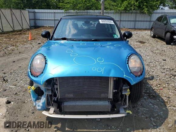 2017 MINI Hardtop Cooper with VIN WMWXP5C52H3C63759, listed as a Copart auction lot 60203935 with 118,339 mi miles and Salvage title. Bid and sale history available at DreamBid. Image 5.
