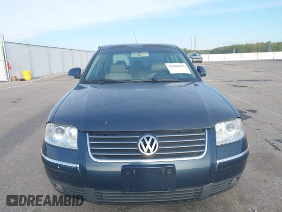 2004 Volkswagen Passat GLS z VIN WVWPD63B34P207546, wystawiony jako IAAI lot #42088512 z przebiegiem 302 909 mil mil oraz . Historia ofert i sprzedaży dostępna na DreamBid. Obrazek 6.