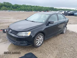 2013 Volkswagen Jetta SE with VIN 3VWDX7AJ1DM352551, listed as a IAAI auction lot 42473476 with 95,612 mi miles and . Bid and sale history available at DreamBid. Image 17.