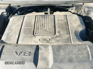 2013 Land Rover Range Rover Sport HSE Lux z VIN SALSK2D41DA810953, wystawiony jako IAAI lot #42763851 z przebiegiem 84 435 mil mil oraz . Historia ofert i sprzedaży dostępna na DreamBid. Obrazek 19.