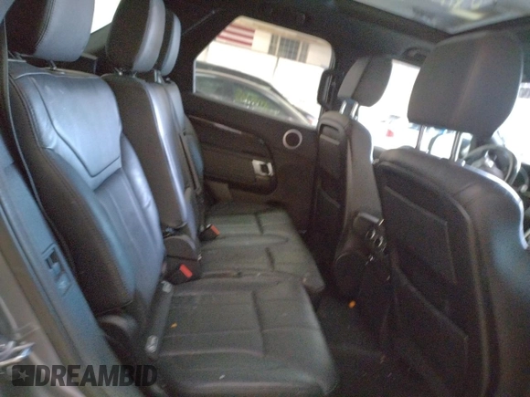 2017 Land Rover Discovery HSE with VIN SALRRBBV6HA042530, listed as a Copart auction lot 38931753 with 85,726 mi miles. Bid and sale history available at carsss.com. Image 11.