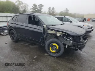 2024 Volkswagen Tiguan SE R-Line Black z VIN 3VV8B7AX3RM178840, wystawiony jako Copart lot #55619025 z przebiegiem 5 674 mil mil oraz Szkoda całkowita • Salvage title. Historia ofert i sprzedaży dostępna na DreamBid. Obrazek 4.