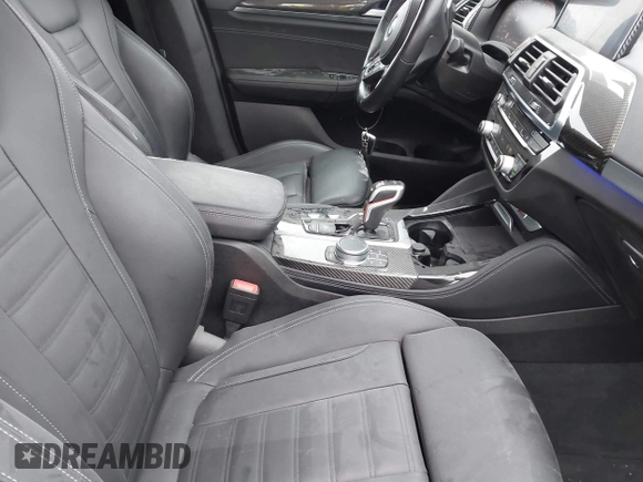 2021 BMW X4 M z VIN 5YMUJ0C01M9F26207, wystawiony jako IAAI lot #41502307 z przebiegiem 31 995 mil mil oraz . Historia ofert i sprzedaży dostępna na DreamBid. Obrazek 5.