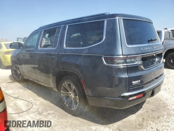 2023 Jeep Grand Wagoneer z VIN 1C4SJVEJ3PS561487, wystawiony jako Copart lot #74422444 z przebiegiem Nie podano mil oraz Nie do naprawy • Non repairable. Historia ofert i sprzedaży dostępna na DreamBid. Obrazek 2.