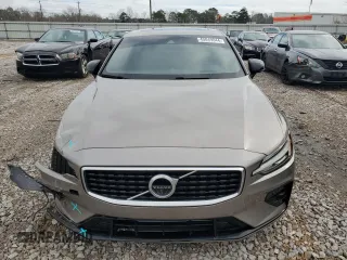 2019 Volvo S60 R-Design with VIN 7JR102FM6KG007203, listed as a Copart auction lot 40049044 with 52,286 mi miles. Bid and sale history available at carsss.com. Image 5.
