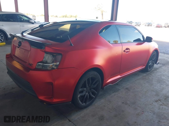 2016 Scion tC z VIN JTKJF5C77GJ023409, wystawiony jako IAAI lot #41538972 z przebiegiem 121 283 mil mil oraz . Historia ofert i sprzedaży dostępna na DreamBid. Obrazek 4.