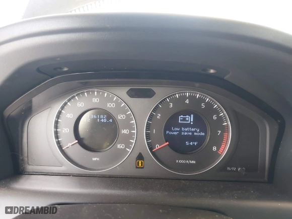 2011 Volvo XC60 3.2L with VIN YV4952DL7B2166075, listed as a IAAI auction lot 42004245 with 136,182 mi miles. Bid and sale history available at carsss.com. Image 7.
