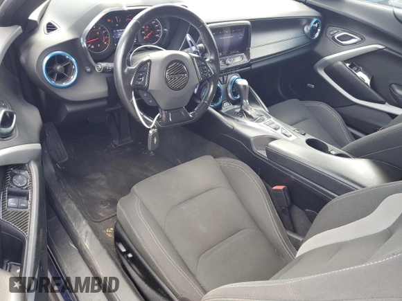 2020 Chevrolet Camaro 1LT z VIN 1G1FB1RS3L0115591, wystawiony jako Copart lot #55382985 z przebiegiem 78 305 mil mil oraz Szkoda całkowita • Salvage title. Historia ofert i sprzedaży dostępna na DreamBid. Obrazek 8.