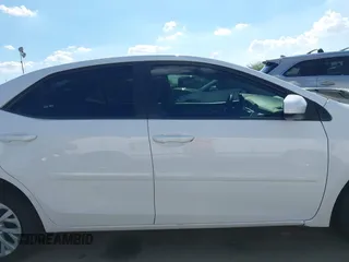 2018 Toyota Corolla L z VIN 2T1BURHE3JC076160, wystawiony jako IAAI lot #42395672 z przebiegiem 77 101 mil mil oraz . Historia ofert i sprzedaży dostępna na DreamBid. Obrazek 13.