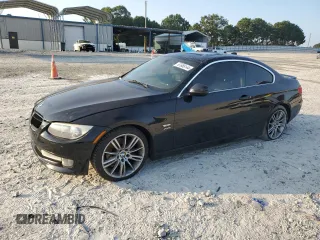 2011 BMW 3 Series 328i xDrive z VIN WBAKF3C57BE793414, wystawiony jako Copart lot #67888144 z przebiegiem 216 697 mil mil oraz Szkody całkowita. Historia ofert i sprzedaży dostępna na DreamBid. Obrazek 1.