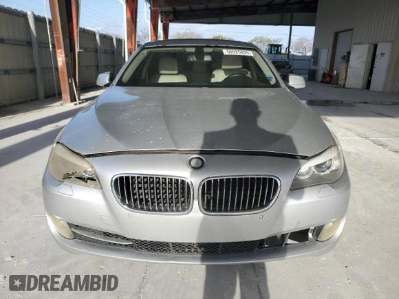 2011 BMW 5 Series 528i with VIN WBAFR1C50BC743740, listed as a Copart auction lot 50925205 with Not Provided miles and Clean Title. Bid and sale history available at carsss.com. Image 5.