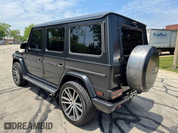 2015 Mercedes-Benz G 550 z VIN WDCYC3HF7FX229273, wystawiony jako Copart lot #61272625 z przebiegiem 72 318 mil mil oraz Czysty tytuł • Clean title. Historia ofert i sprzedaży dostępna na DreamBid. Obrazek 3.