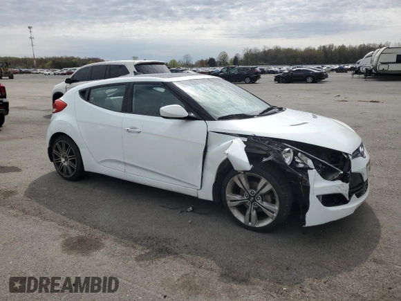 2013 Hyundai Veloster w/Gray Int with VIN KMHTC6AD7DU095627, listed as a Copart auction lot 52121225 with 86,261 mi miles and Salvage title. Bid and sale history available at DreamBid. Image 4.