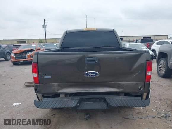 2008 Ford F-150 XLT z VIN 1FTPW12V98FA17013, wystawiony jako IAAI lot #42297759 z przebiegiem 149 487 mil mil oraz . Historia ofert i sprzedaży dostępna na DreamBid. Obrazek 16.