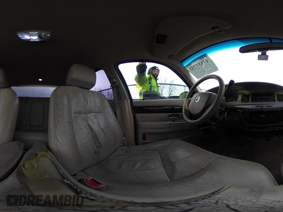 2009 Mercury Grand Marquis LS with VIN 2MEHM75V59X619114, listed as a IAAI auction lot 41685732 with 177,484 mi miles and . Bid and sale history available at DreamBid. Image 18.
