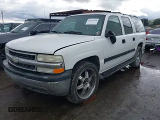 2001 Chevrolet Suburban LS with VIN 3GNEC16T21G209183, listed as a IAAI auction lot 41503236 with 216,462 mi miles. Bid and sale history available at carsss.com. Image 17.