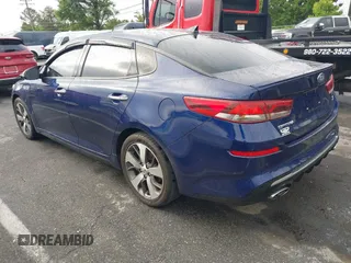 2019 Kia Optima LX z VIN 5XXGT4L31KG328032, wystawiony jako IAAI lot #42208195 z przebiegiem 78 086 mil mil oraz . Historia ofert i sprzedaży dostępna na DreamBid. Obrazek 3.
