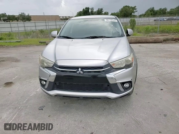 2018 Mitsubishi Outlander SE z VIN JA4AP3AW4JU019580, wystawiony jako Copart lot #66179125 z przebiegiem 81 508 mil mil oraz Szkoda całkowita • Salvage title. Historia ofert i sprzedaży dostępna na DreamBid. Obrazek 14.