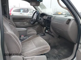 2001 Toyota Tacoma PreRunner with VIN 5TEGN92N11Z832042, listed as a IAAI auction lot 41465622 with 281,274 mi miles. Bid and sale history available at carsss.com. Image 5.