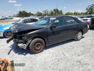 2004 Toyota Camry LE z VIN 4T1BE32K64U290944, wystawiony jako Copart lot #58140095 z przebiegiem 241 858 mil mil oraz Szkoda całkowita • Salvage title. Historia ofert i sprzedaży dostępna na DreamBid. Obrazek 1.