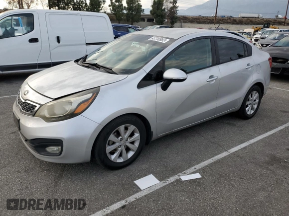 2014 Kia Rio EX z VIN KNADN4A30E6353469, wystawiony jako Copart lot #43788955 z przebiegiem 156 096 mil mil oraz Szkoda całkowita • Salvage title. Historia ofert i sprzedaży dostępna na DreamBid. Obrazek 1.