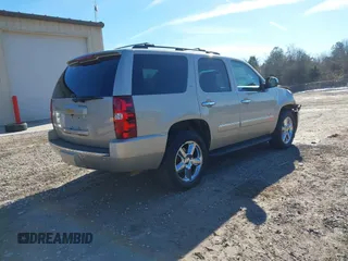 2014 Chevrolet Tahoe LTZ z VIN 1GNSCCE05ER223171, wystawiony jako IAAI lot #41329685 z przebiegiem 150 328 mil mil oraz . Historia ofert i sprzedaży dostępna na DreamBid. Obrazek 4.