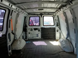2003 Chevrolet Express Cargo Van with VIN 1GCHG35U031223116, listed as a Copart auction lot 53406665 with 117,243 mi miles and Clean Title. Bid and sale history available at carsss.com. Image 10.