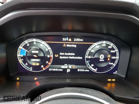 2024 Mitsubishi Outlander SEL z VIN JA4J4WA8XRZ024731, wystawiony jako Copart lot #50208525 z przebiegiem 11 843 mil mil oraz Szkoda całkowita • Salvage title. Historia ofert i sprzedaży dostępna na DreamBid. Obrazek 9.