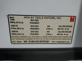 2013 Tesla Model S with VIN 5YJSA1CG1DFP22301, listed as a Copart auction lot 47323125 with 120,834 mi miles and Clean Title. Bid and sale history available at carsss.com. Image 12.