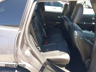 2020 Jeep Cherokee Limited с VIN 1C4PJMDX0LD519038, выставлен на аукционе IAAI как лот 42289772 с пробегом 94 079 миль миль и . История ставок и продаж доступна на DreamBid. Изображение 8.