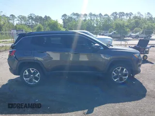 2018 Jeep Compass Limited with VIN 3C4NJDCB8JT284845, listed as a IAAI auction lot 42049290 with 59,210 mi miles and . Bid and sale history available at carsss.com. Image 13.